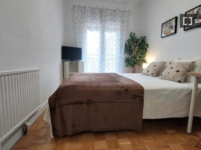 Se alquila habitación compartida en Prosperidad, Madrid