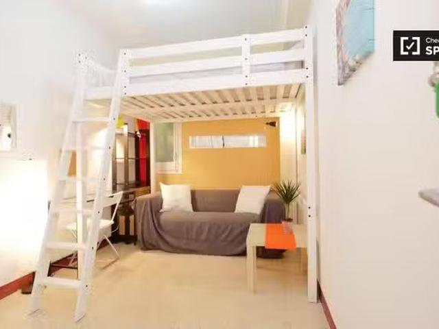 Se alquila habitación Apartamento de 4 dormitorios L'Eixam.