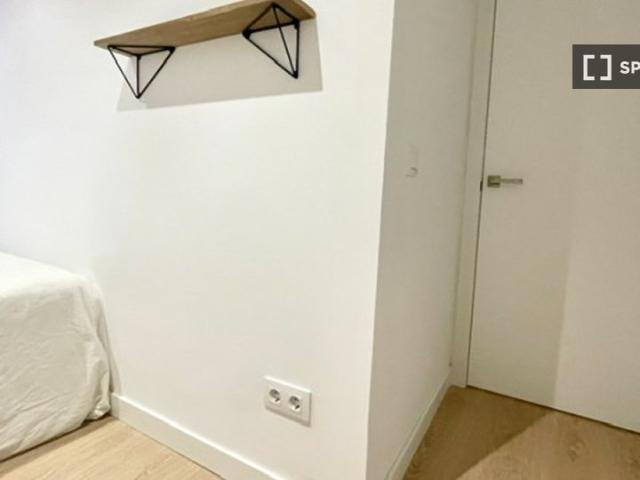 Habitación en piso compartido en alquiler en Bellas Vistas, Madrid