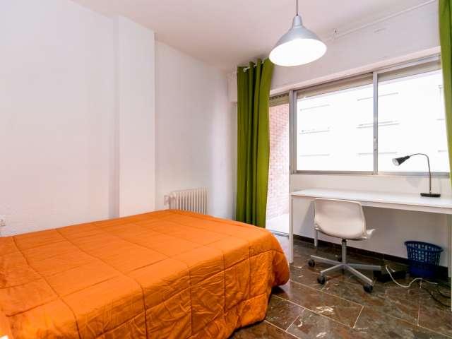 Se alquila habitación en Camino de Ronda, Granada
