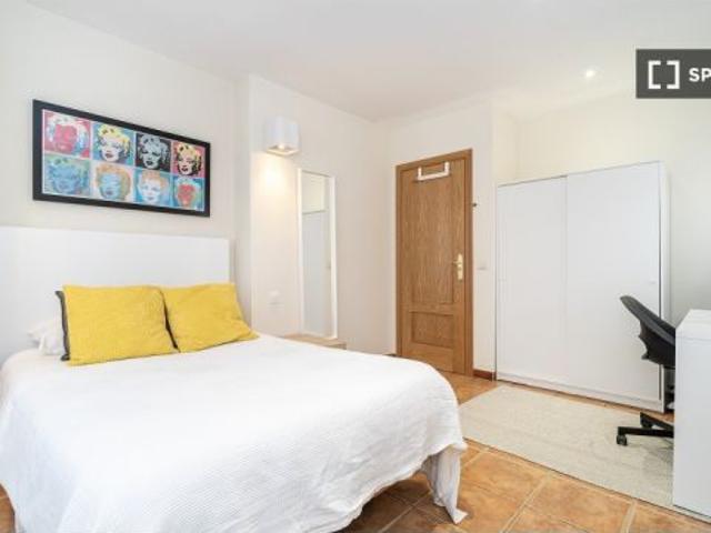 Se alquila habitación en casa compartida en Sevilla