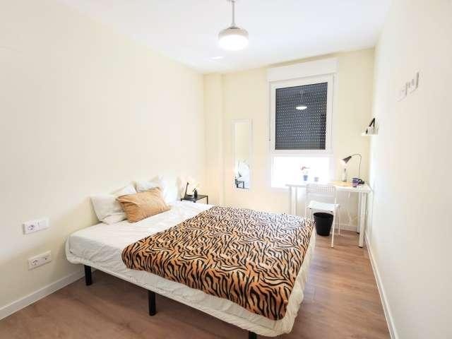 Se alquila habitación en Alfara del Patriarca, Valencia