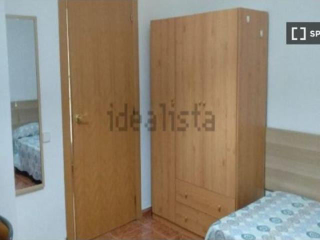 Se alquila habitación en Algirós