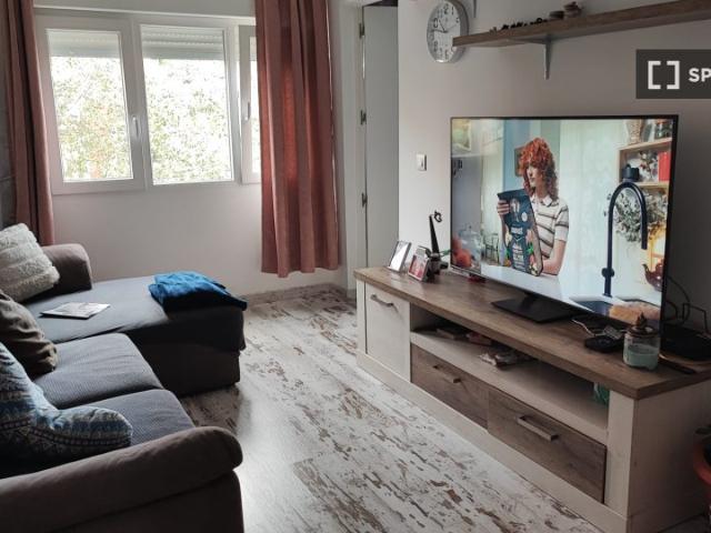 Se alquila habitación en apartamento de 3 dormitorios en Barcelona