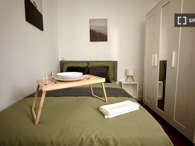 Habitación en piso compartido de 2 habitaciones en Embajadores, Madrid