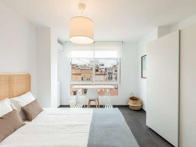 Se alquila habitación en apartamento de 7 dormitorios en L'Eixample, Valencia