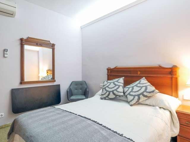 Se alquila habitación en apartamento de 4 dormitorios en Gracia, Barcelona