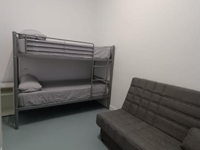 Se alquila habitación en En Corts, Valencia