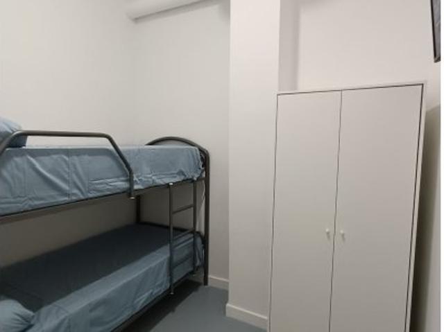 Se alquila habitación en En Corts, Valencia