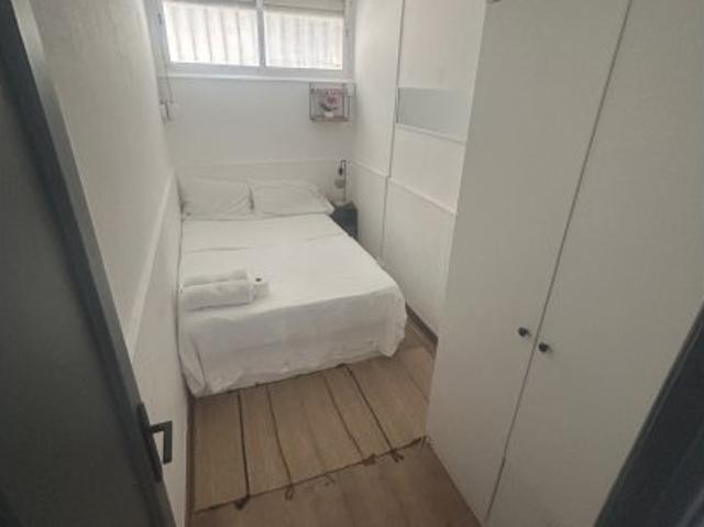Se alquila habitación en El Besòs i el Maresme, Barcelona