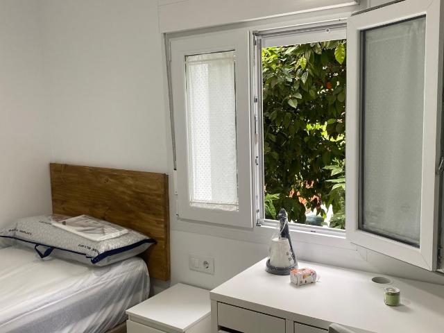 Se alquila habitación en El Juncal