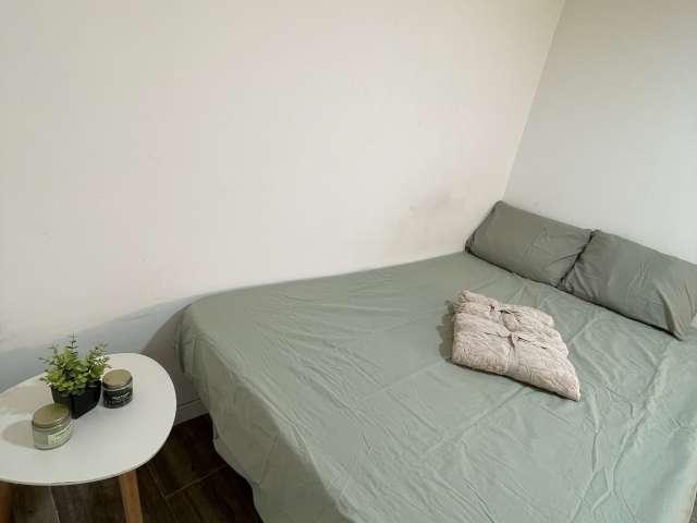 Se alquila habitación en El Pilar, Valencia