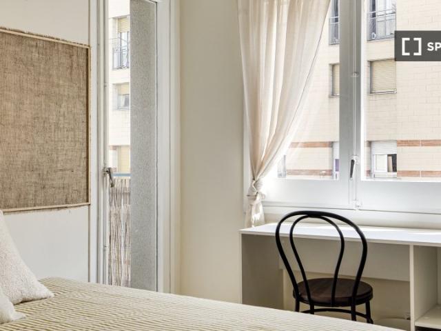 Se alquila habitación en El Raval, Barcelona