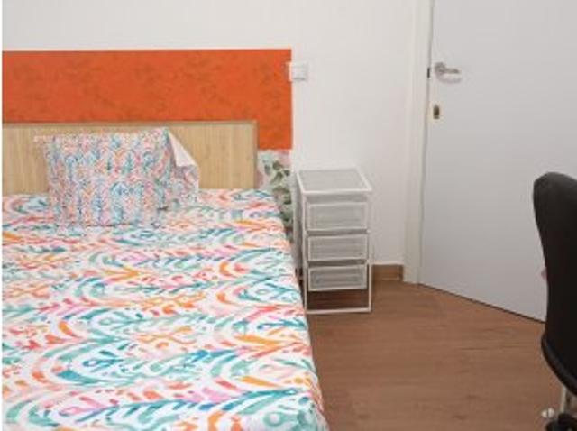 Se alquila habitación en Fuente del Berro
