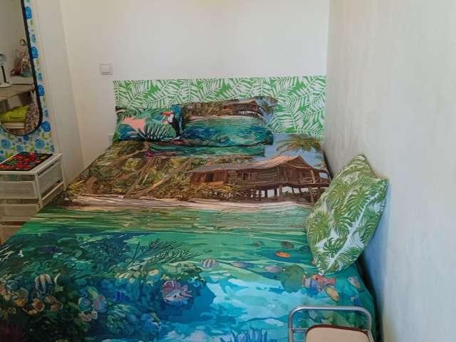 Se alquila habitación en Fuente del Berro