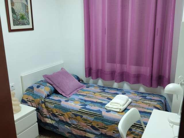 Se alquila habitación en Hostafrancs, Barcelona