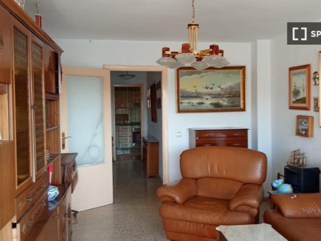 Se alquila habitación en Jardín de La Abadía, Málaga