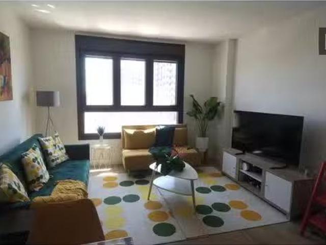 Se alquila habitación en Los Ángeles, Madrid