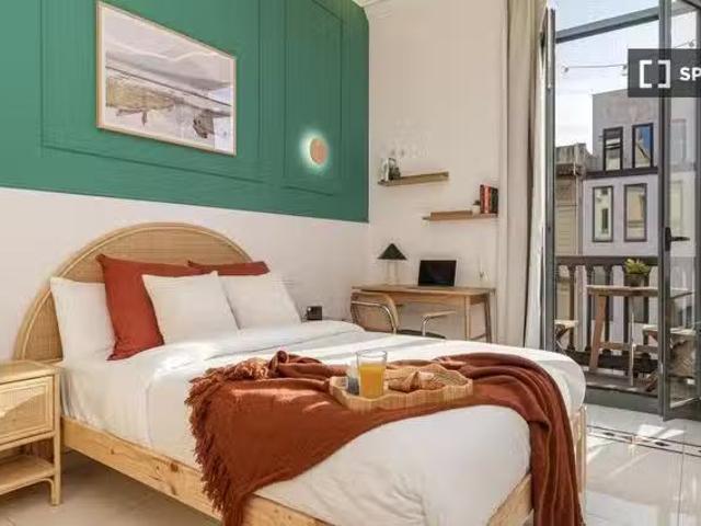 Se alquila habitación en la Dreta de l'Eixample, Barcelona