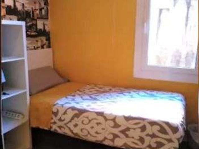 Se alquila habitación en La Font de la Guatlla, Barcelona