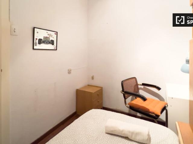 Se alquila habitación en La Sagrada Familia, Barcelona