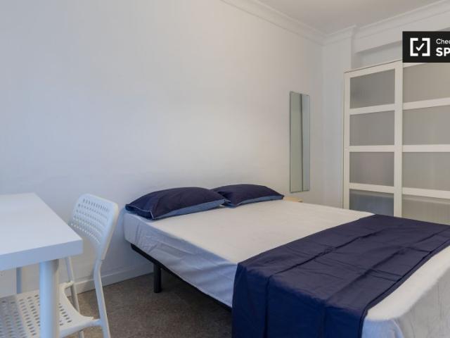 Se alquila habitación en La Petxina, Valencia