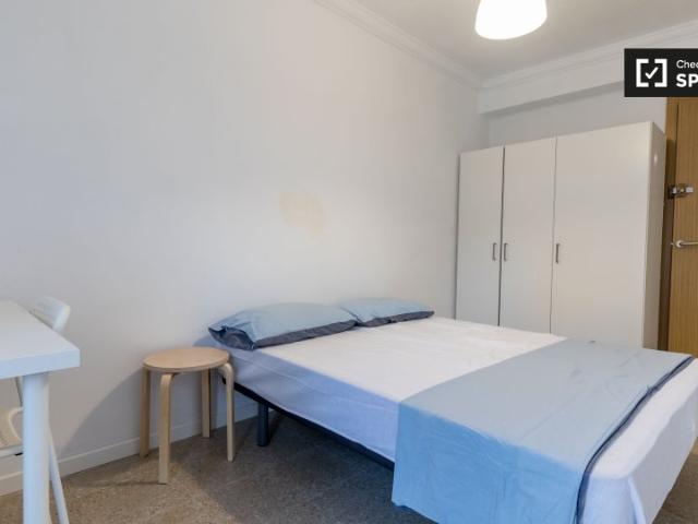 Se alquila habitación en La Petxina, Valencia