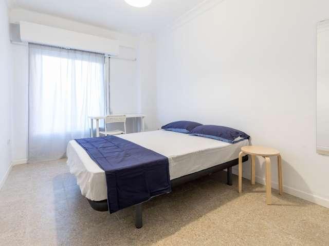 Se alquila habitación en La Petxina, Valencia