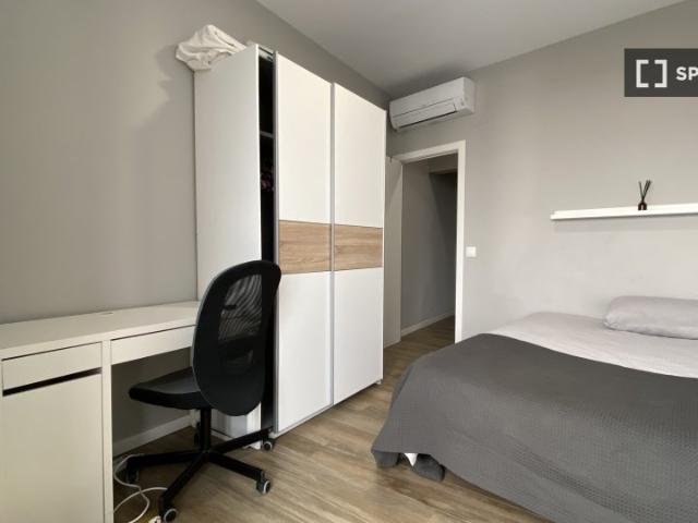 Se alquila habitación en Sol, Madrid