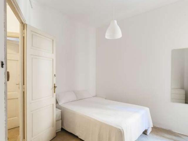 Se alquila habitación en Sant Gervasi Galvany, Barcelona