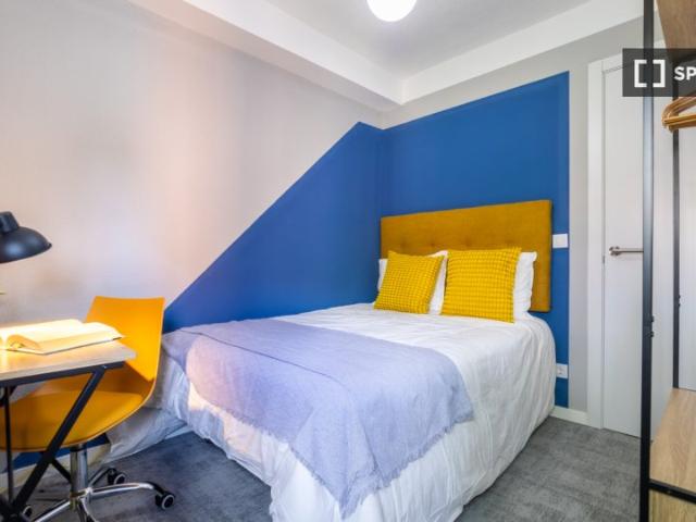 Se alquila habitación en Pavones, Madrid