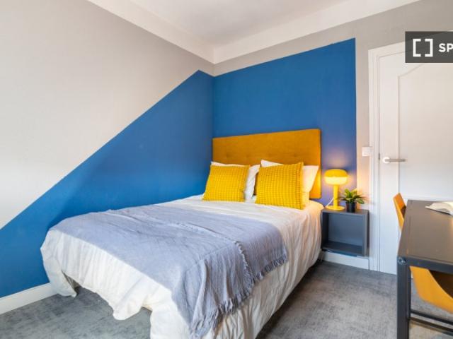 Se alquila habitación en Pavones, Madrid