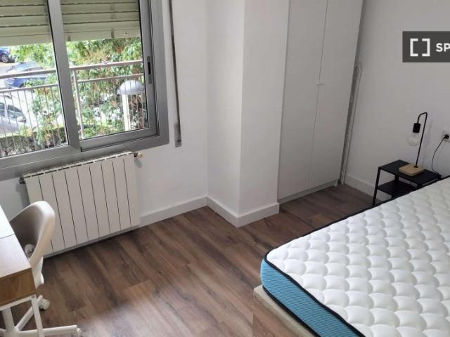 Habitación en piso compartido de 4 habitaciones, Ciutat Jardí