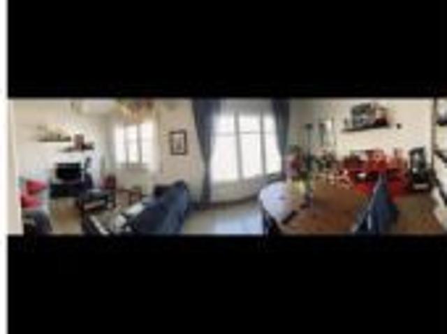 Se alquila habitación en piso compartido de 1 habitación en la Dreta de l' Eixample
