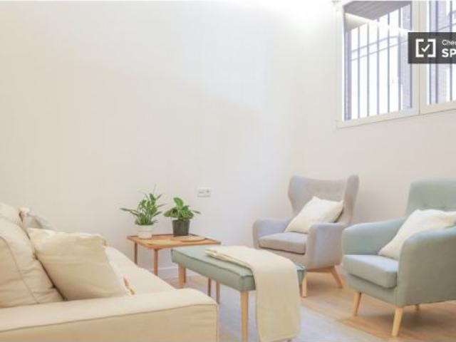 Se alquila habitación en piso compartido de 2 habitaciones en Castillejos, todos los gastos incluido
