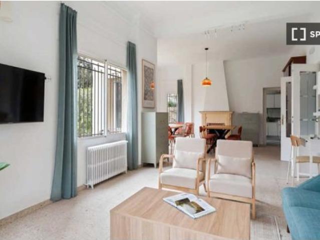 Se alquila habitación en piso compartido de 34 habitaciones en Nueva España, todos los gastos inclui