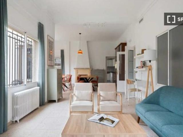 Se alquila habitación en piso compartido de 34 habitaciones en Nueva España, todos los gastos inclui