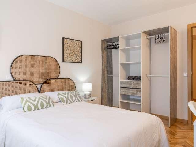 Se alquila habitación en piso compartido de 3 habitaciones en Madrid