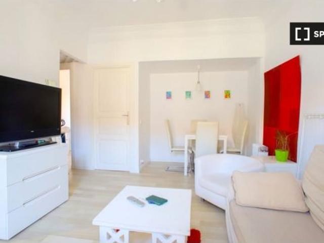 Se alquila habitación en piso compartido de 3 habitaciones en Cabanyal Canyamelar