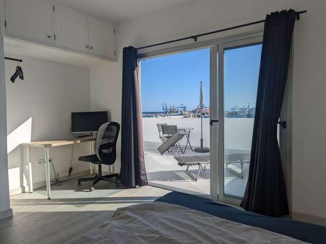 Se alquila habitación en piso compartido de 3 habitaciones en La Isleta