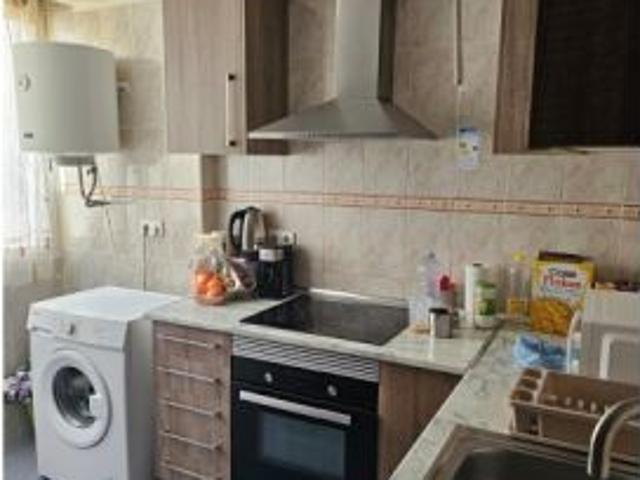 Se alquila habitación en piso compartido de 3 habitaciones en Paterna, Valencia, todos los gastos in
