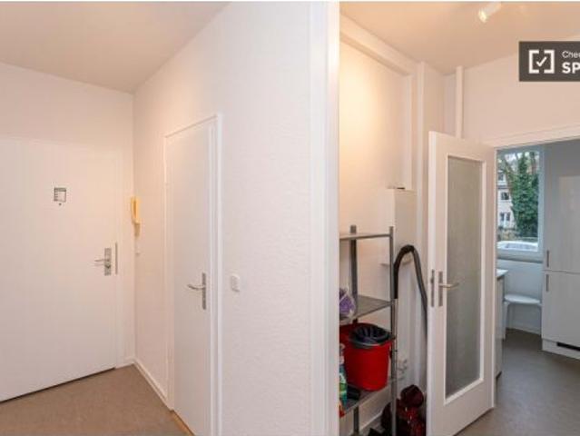 Se alquila habitación en piso compartido de 4 habitaciones en Berlín, todos los gastos incluidos