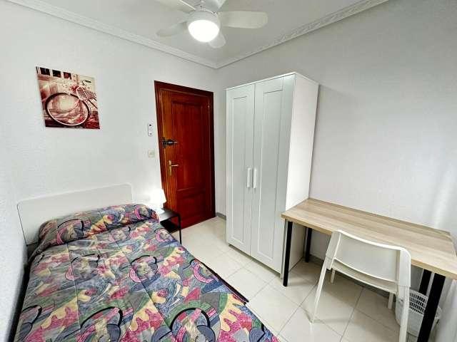 Se alquila habitación en piso compartido de 4 habitaciones en Leganés