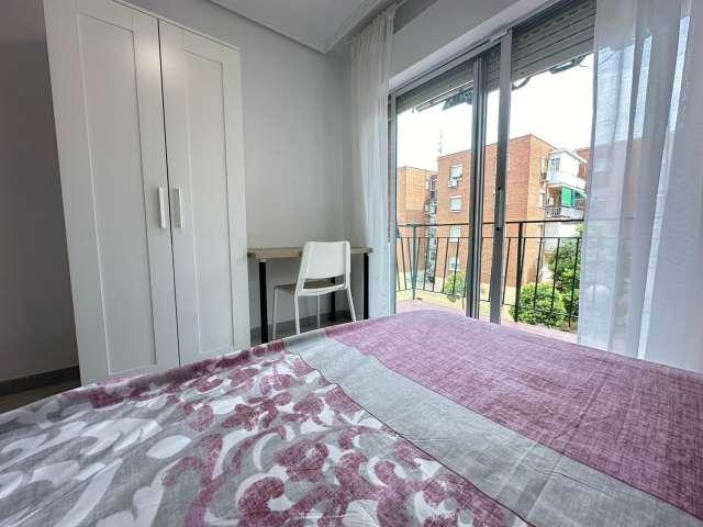 Se alquila habitación en piso compartido de 4 habitaciones en Leganés