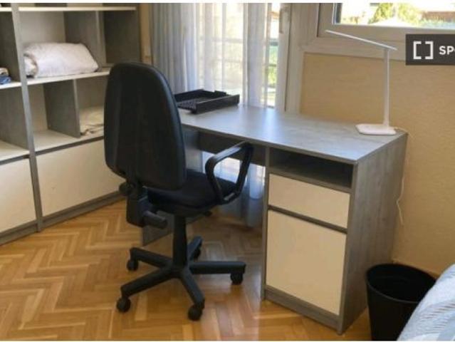 Se alquila habitación en piso compartido de 4 habitaciones en Leganés, solo estudiantes