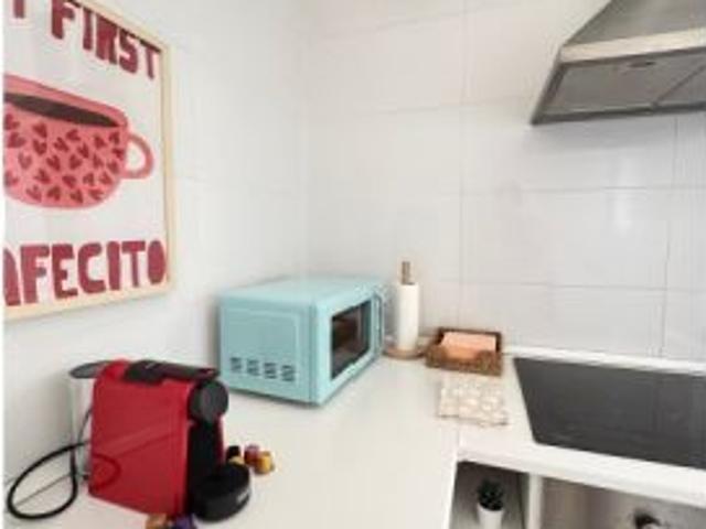 Se alquila habitación en piso compartido de 4 habitaciones en Santa Rita, todos los gastos incluidos