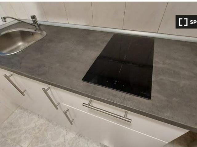 Se alquila habitación en piso compartido de 4 habitaciones en Zaragoza, solo estudiantes