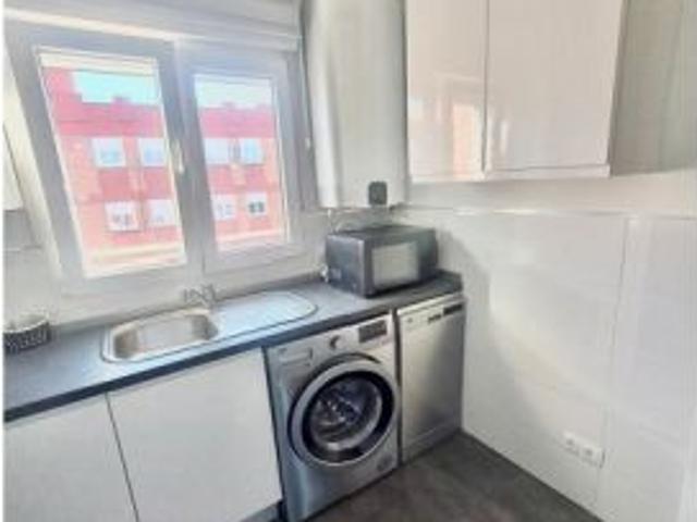 Se alquila habitación en piso compartido de 5 habitaciones en Pueblo Nuevo