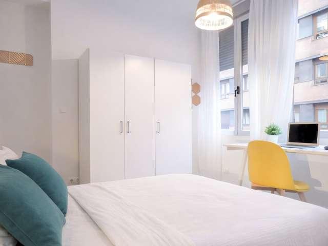 Habitación en piso compartido en alquiler en Gaztambide, Madrid