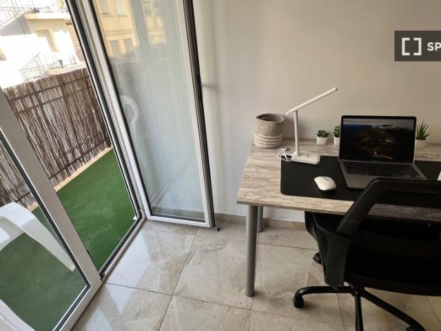 Se alquila habitación en piso compartido, Elche